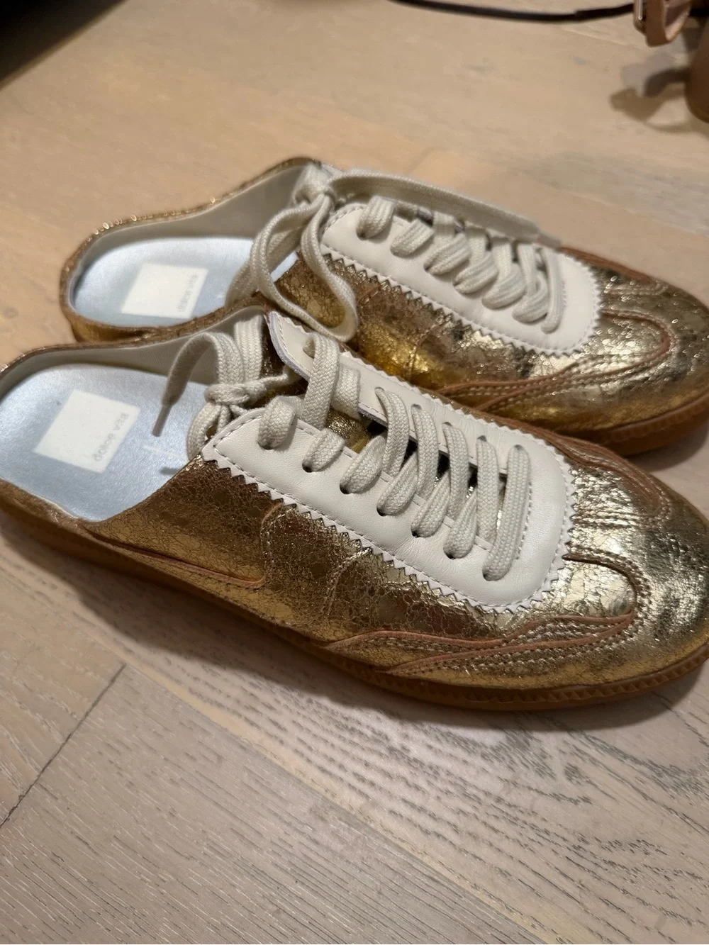Dolce Vita Slide Sneakers Gold Distressed Leather Size 7.5